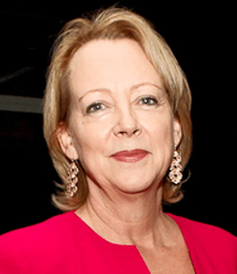 485x560px_lynda_gratton