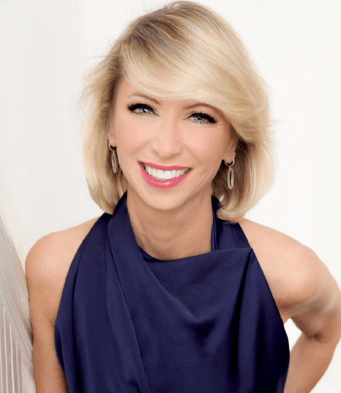 __amy_cuddy_485x560px-min